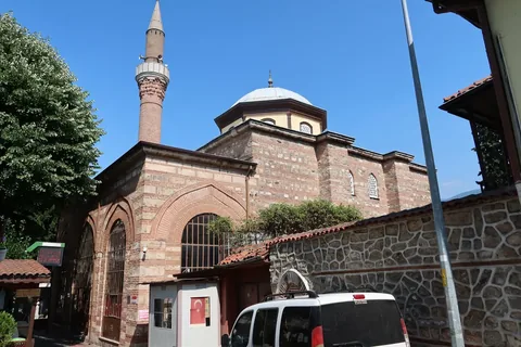 Üftade Hazretleri Türbesi ve Camii görünümü