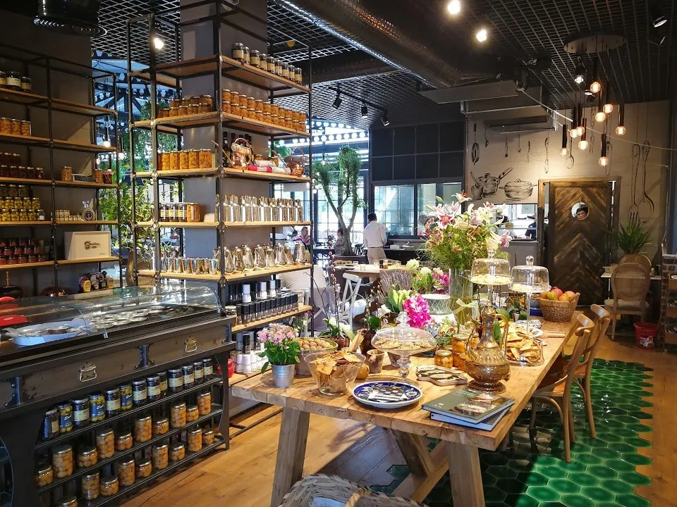 Zennup 1844 Eker Park şık iç mekan tasarımı ve açık mutfak tezgahı